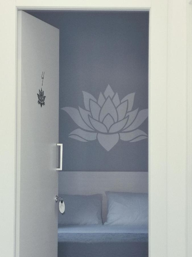 كاريني Fiore Di Loto Rooms المظهر الخارجي الصورة
